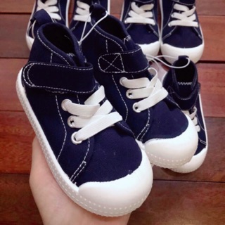 Giày Sneaker cao cổ bé trai Hm Auth sz 22 23