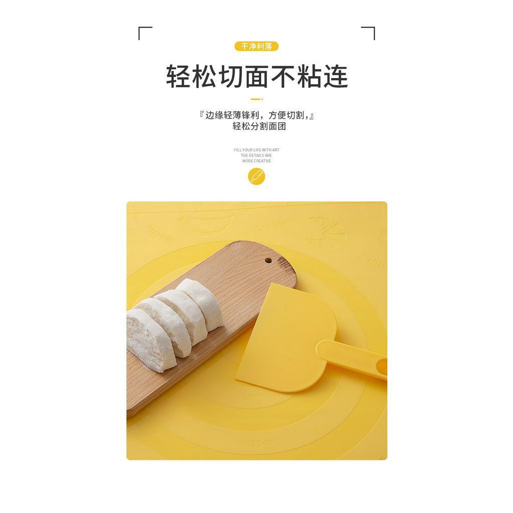 Cake Tool Multifunctional Plastic Noodle Cutter Kitchen Ice Cream Knife