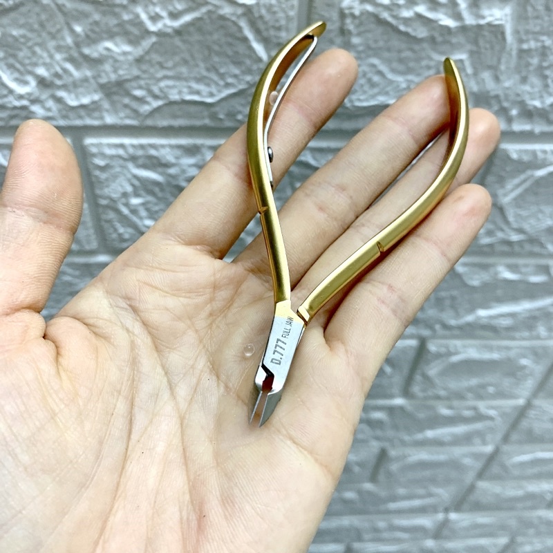 Kìm nhặt da D777 Kềm nghĩa kềm cắt da D777