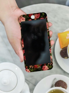 Skin Dán Iphone Đầu Lâu Hoa