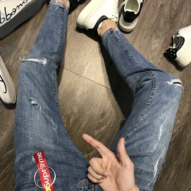 Quần jean rách