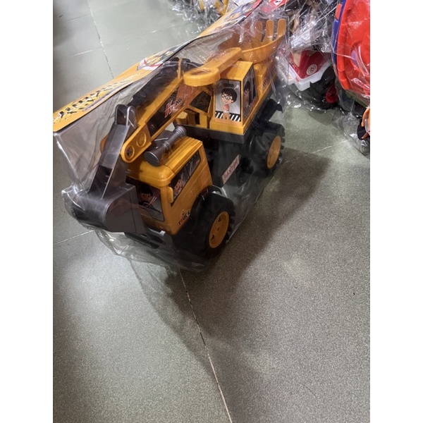 Đồ chơi xe múc công trình tặng kèm đồ cào