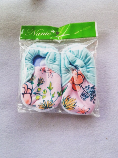 Giầy vải tập đi mềm mại cho bé sơ sinh