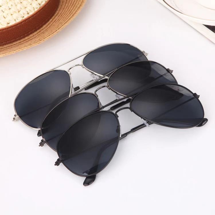 Kính Mát Thời Trang Nam Tính | BigBuy360 - bigbuy360.vn