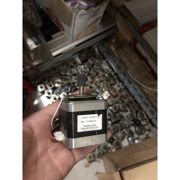 Động cơ bước 42