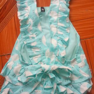 Yến. 2 ri...............................................................................................................