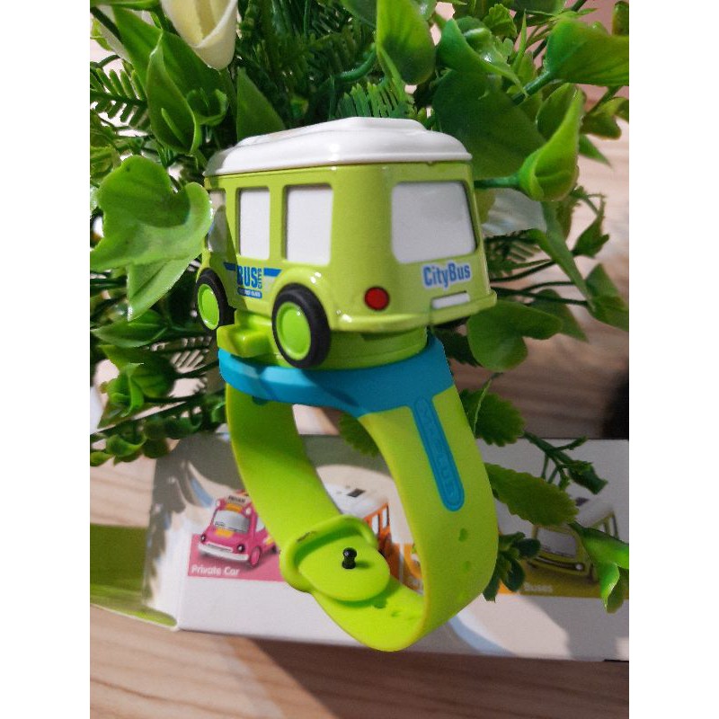 Đồng hồ xe hơi cho bé yêu