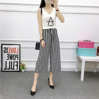 Quần lửng ống rộng cá tính