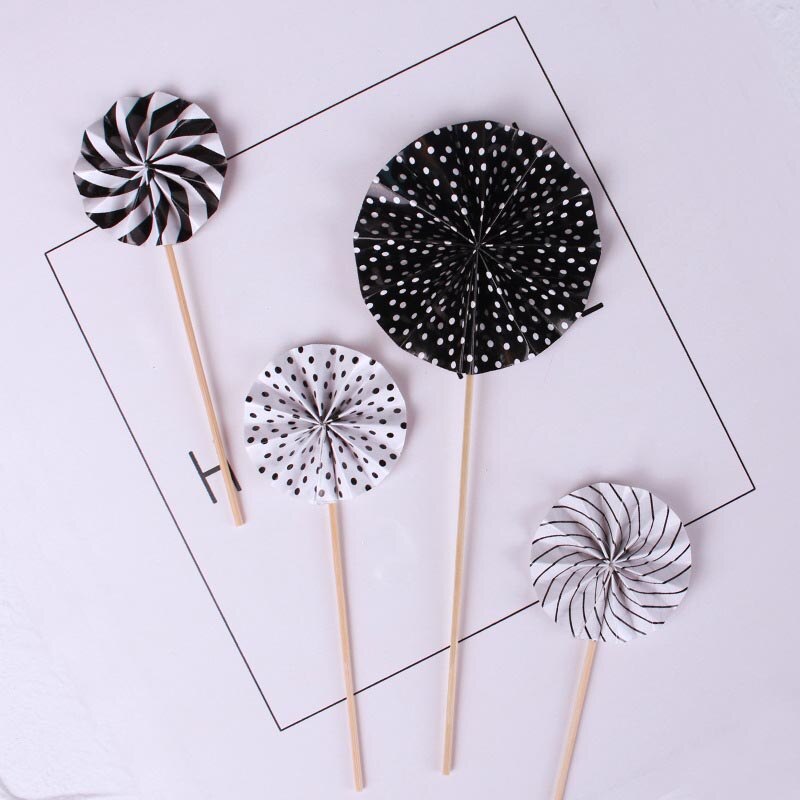 Set 4 Phụ Kiện Trang Trí Bánh Hình Quạt Giấy Dễ Thương