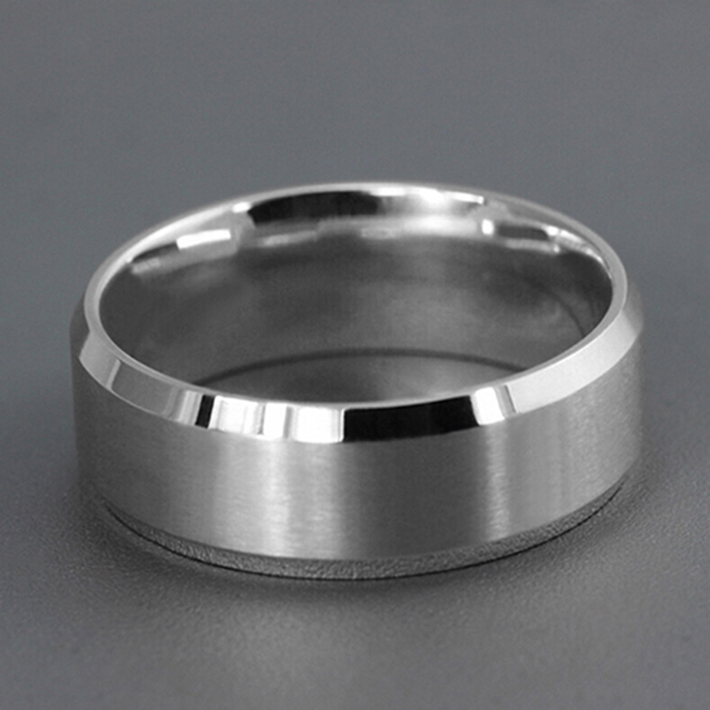 Nhẫn titan mạ vàng 18k đơn giản cá tính 8mm dành cho nam và nữ