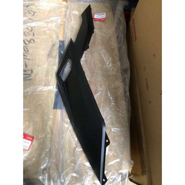 Cặp nẹp lườn dưới xe Vario Click 125cc chính hãng honda