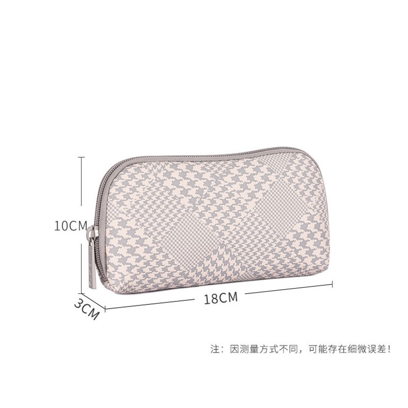 Túi vải canvas đựng phụ kiện điện tử tiện dụng khi đi du lịch | BigBuy360 - bigbuy360.vn