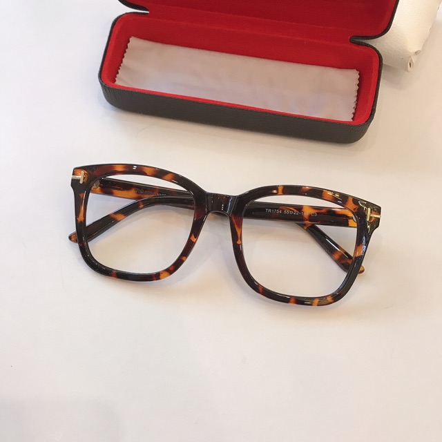 Kính TOM TF Mắt vuông Cao cấp cho Nam và Nữ