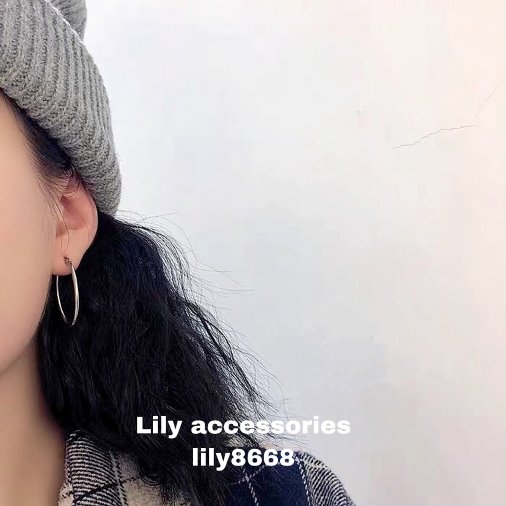 khuyên tai titan hình elip không gỉ không đen không dị ứng cá tính