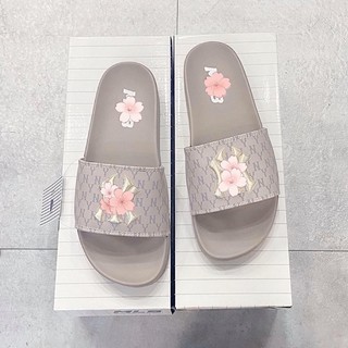 Dép 𝗠𝗟𝗕 𝗡𝗬 quai ngang couple size nam nữ cực cool hiện nay