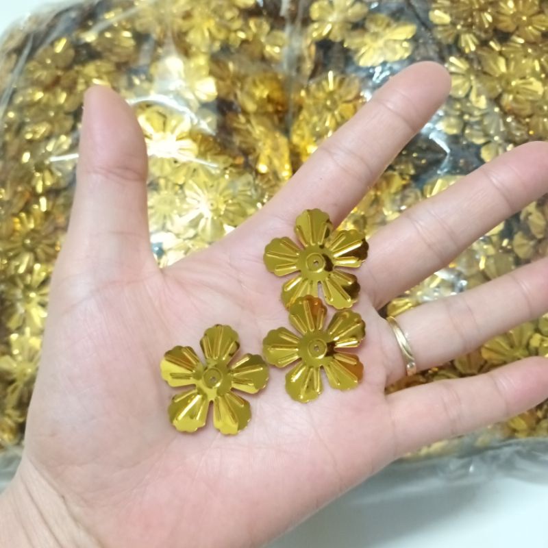 Túi 500gram hoa mai thiếc vàng 5 cánh làm cây cành vàng lá ngọc