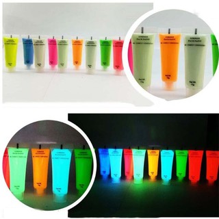Tuýp màu trang điểm dạ quang
