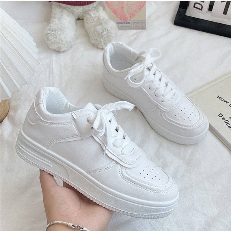 💘 Giày Thể Thao Nữ Đế Mềm 💘 Màu Trắng Dễ Phối Đồ Thời Trang