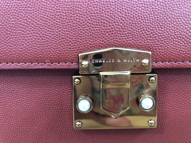 Thanh lý Túi Charles & Keith