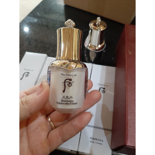 Tinh chất tái sinh da cao cấp Whoo Cheonnyuldan Ultimate Regenerting Eseence 8ml tách lẻ