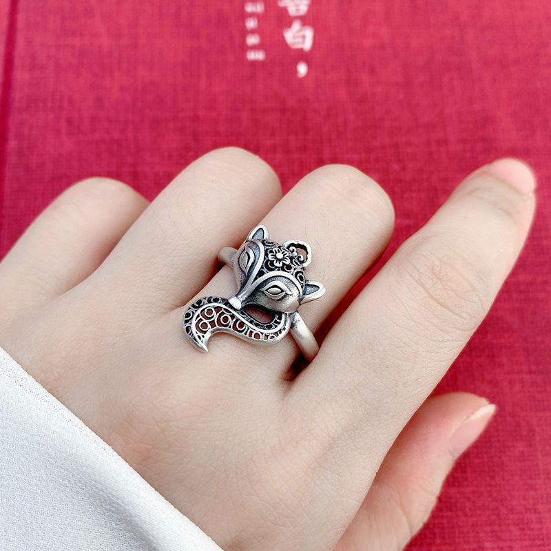 Nhẫn hồ ly bạc thái