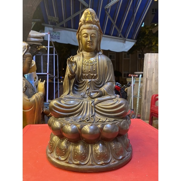 Tượng phật bà quan âm