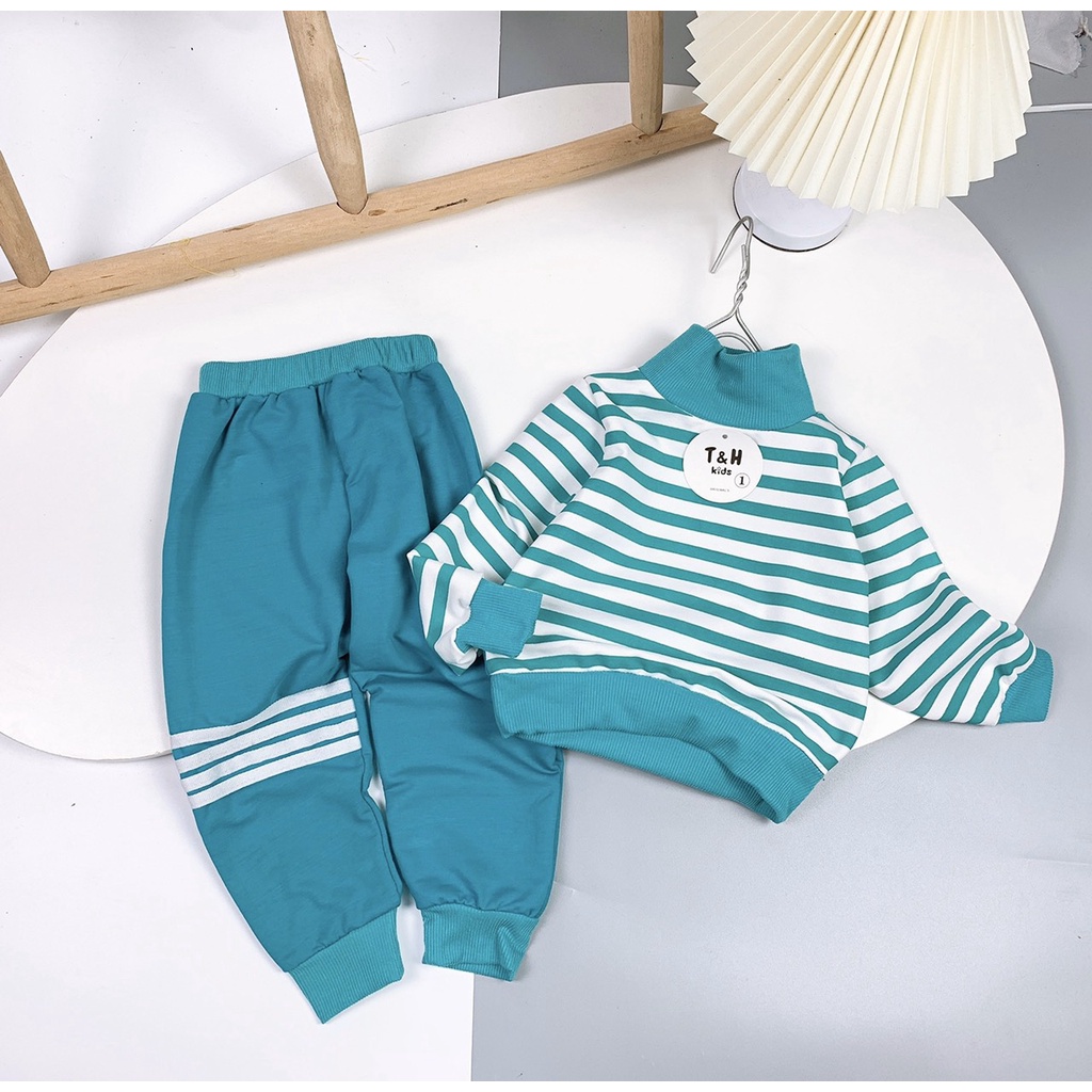 Bộ Thu Đông Cho Bé Cao Cổ Vải Da Cá Dày Dặn Kẻ Xanh Size 6-17kg DNK44