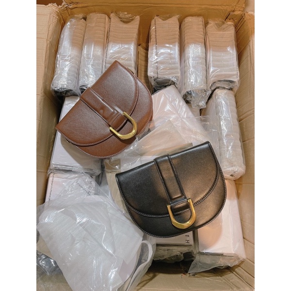 Túi Nữ CNK Túi Yên Ngựa Gabine Saddle Bag New