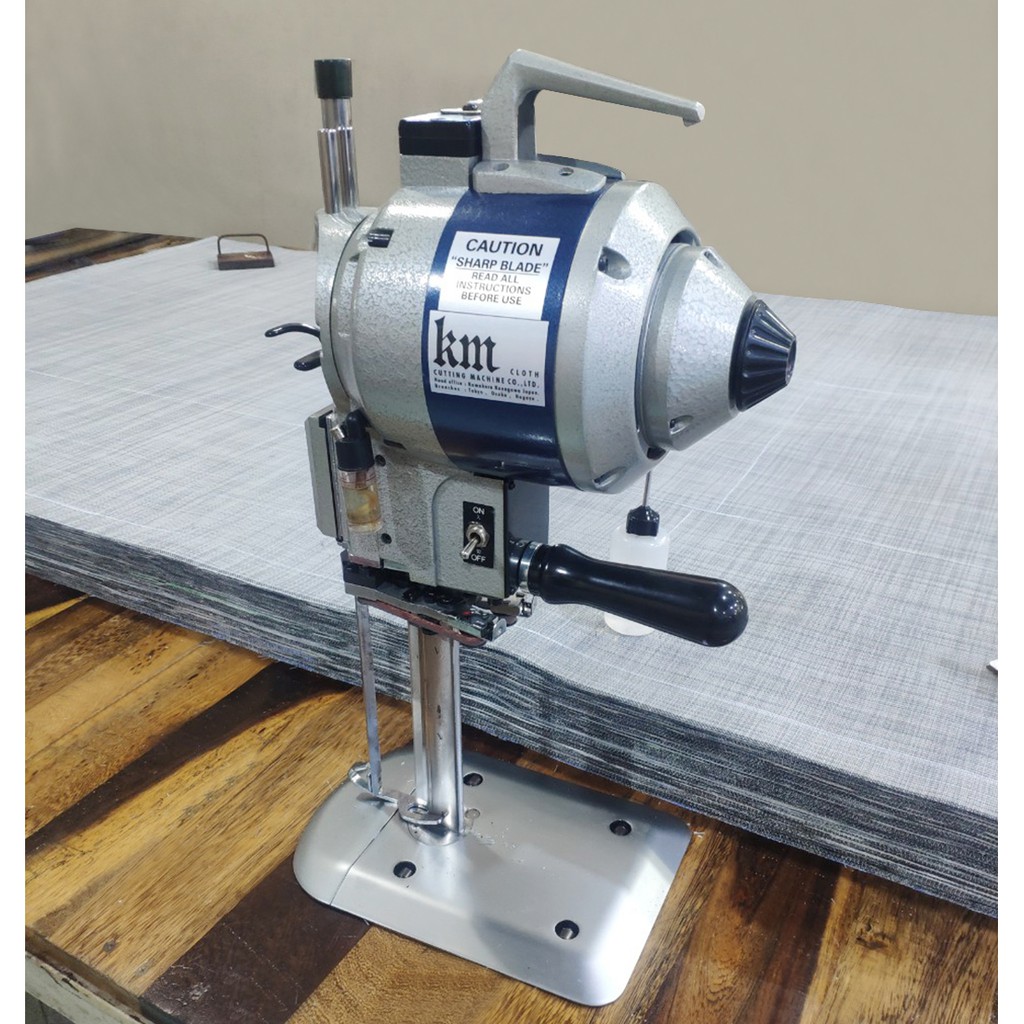 Máy cắt vải đứng KM - JAPAN