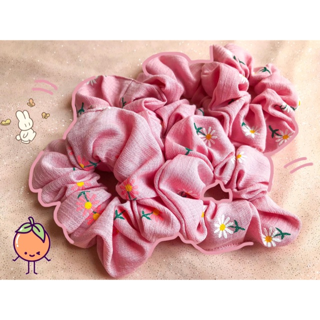 SCRUNCHIES BUỘC TÓC HÌNH HOA CÚC 🌼