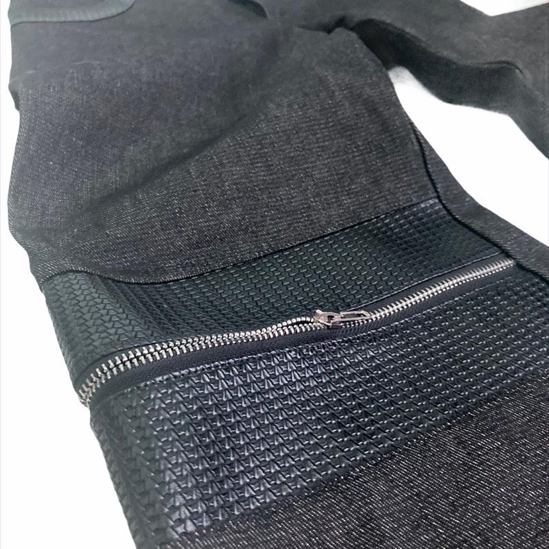 #roiworkshop Open-Knee Flared Denim Pants - Quần Ống Loe Denim | BigBuy360 - bigbuy360.vn