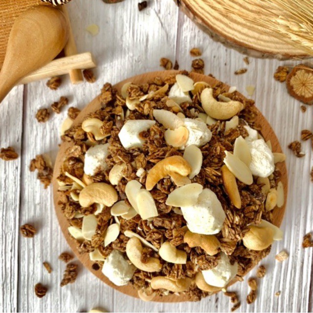 Granola ăn kiêng vị chocolate, Ngũ cốc ăn kiêng giảm cân by Lee's Farm | BigBuy360 - bigbuy360.vn