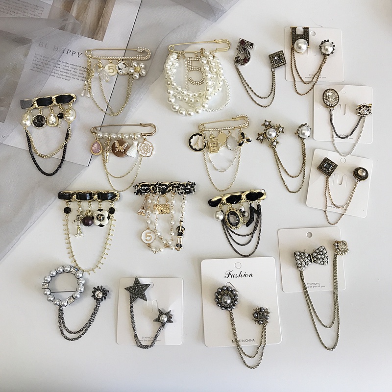 Ghim cài áo hình hoa hồng đính ngọc trai giả sang trọng cho nữ