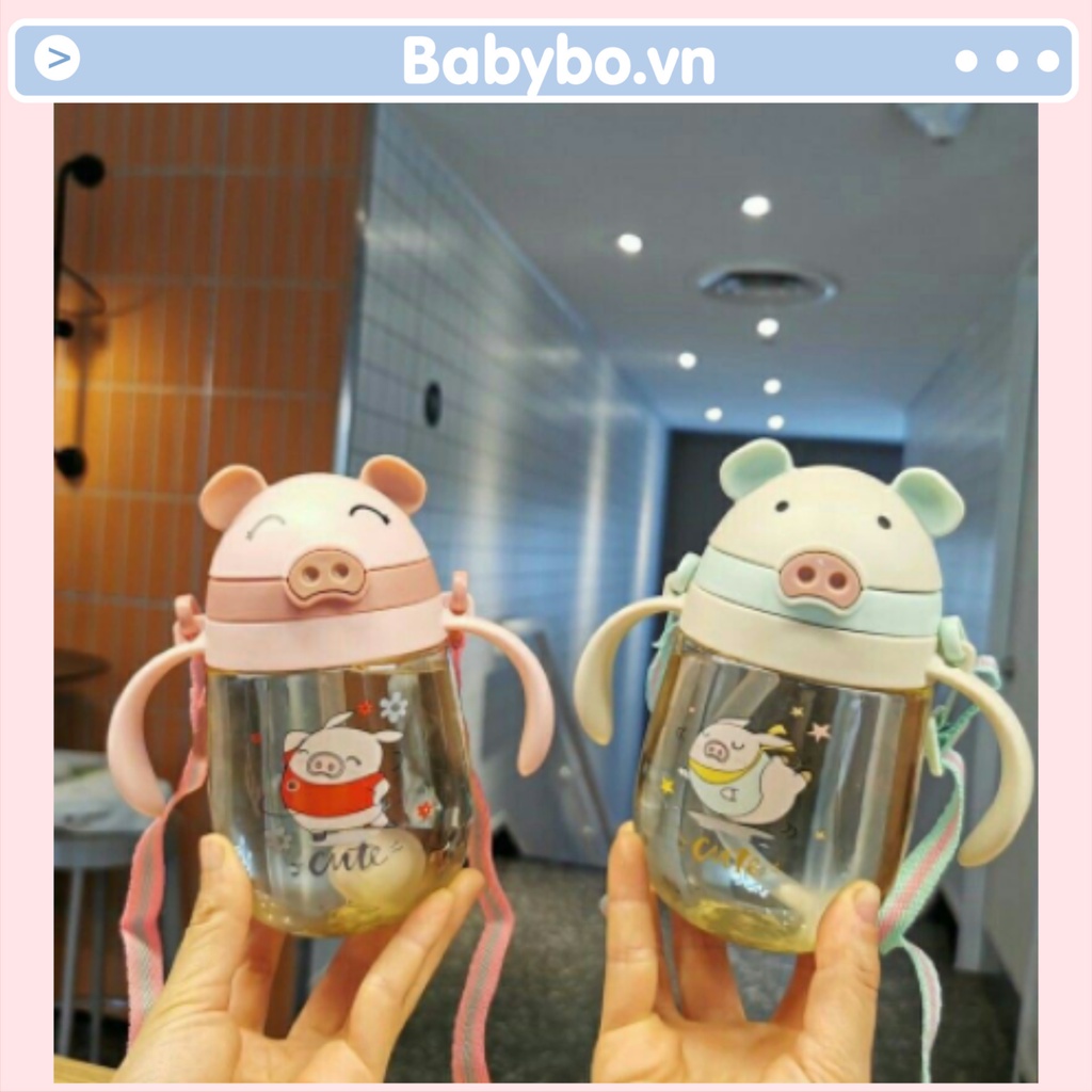 Bình uống nước có tay cầm kèm dây đeo dung tích 300ml hình chú heo đáng yêu cho bé mang đi học