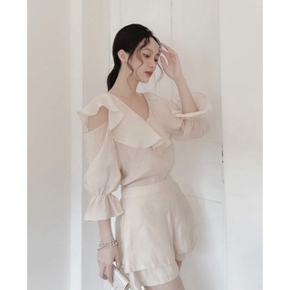Set Áo Lụa Đũi Khoét Vai + Quần short Chất Taffa