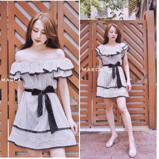 Váy kẻ cổ bèo thắt nơ eo zr