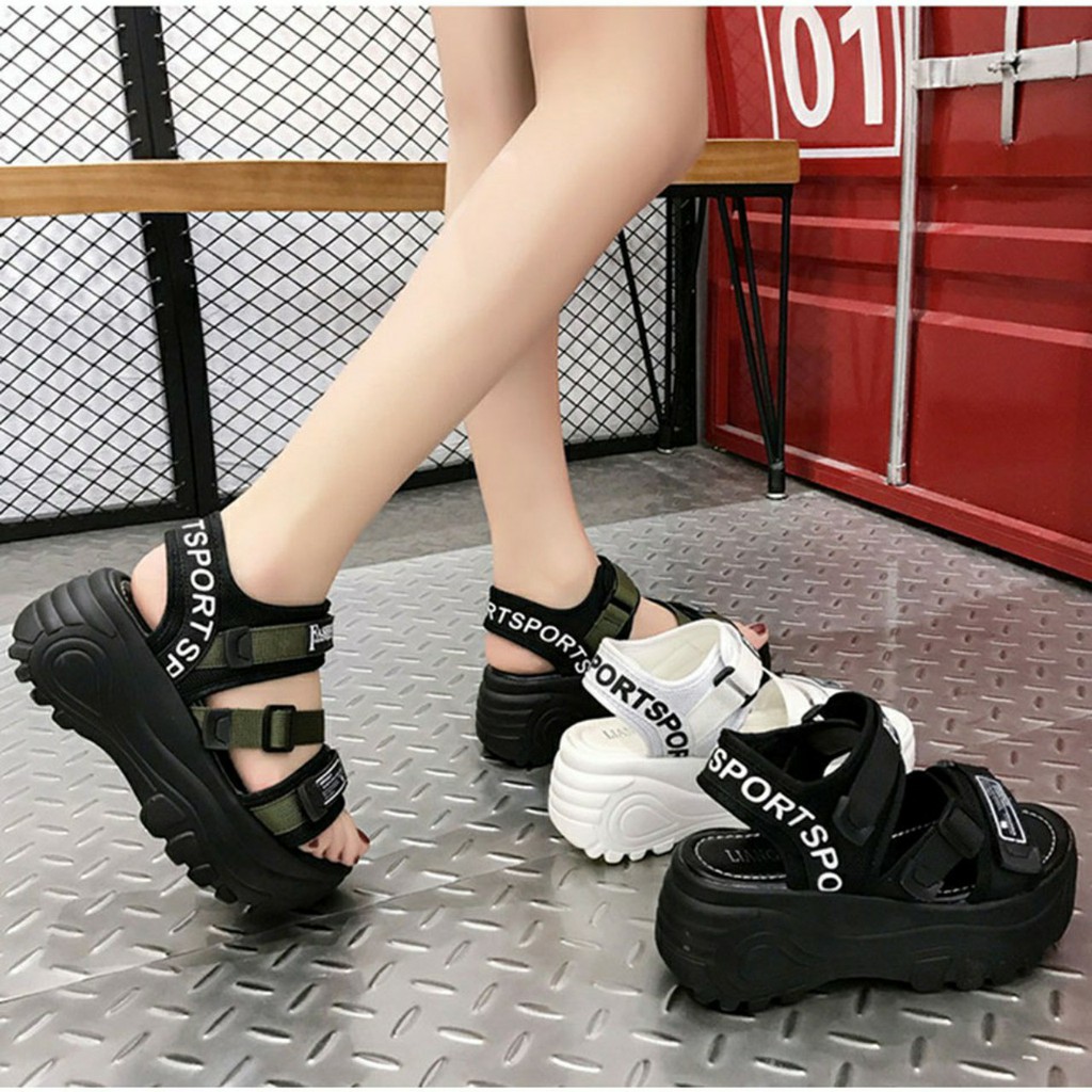 Sandal Nữ Đế Bánh Mỳ, Quai Chéo Khóa Móc