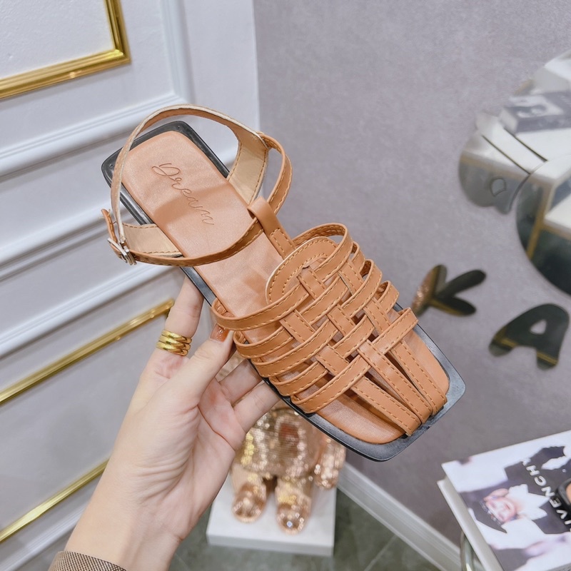 [Sẵn ] Dép quai hậu đan dây thoáng khí êm chân( sandal rọ vuông)