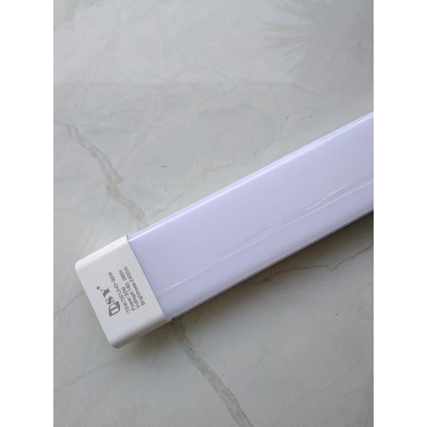 Đèn led bán nguyệt 30W dài 0,6m đầu vuông siêu sáng