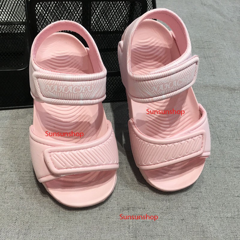 Sandal siêu nhẹ siêu mềm tập đi cho bé gái