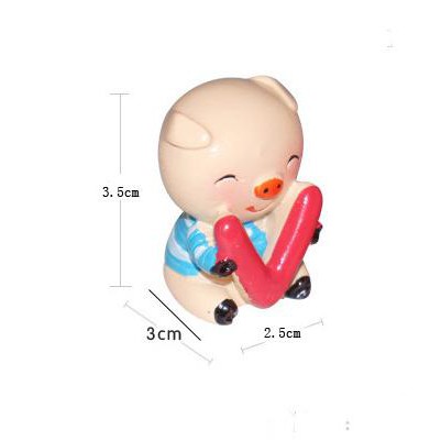 GIÁ SỈ Bộ 4 Tượng Heo cầm hình chữ LOVE siêu đáng yêu, dùng để trang trí xe ô tô, góc học tập, bàn làm việc 3728