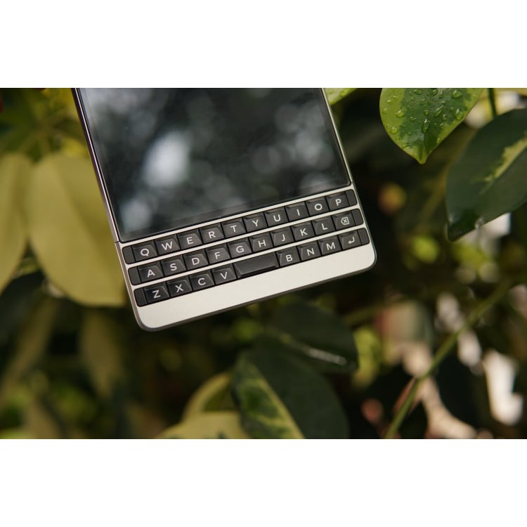 Điện thoại BlackBerry Passport Silver - Likenew