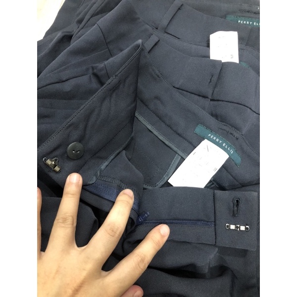 Quần tây vải cát túi giả ống quần dáng hơi côn 1 chút màu xanh than