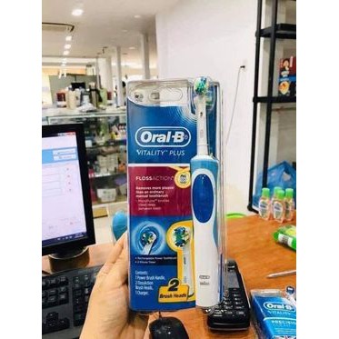 Bàn chải đánh răng tự động Oral- B Vitality Braun