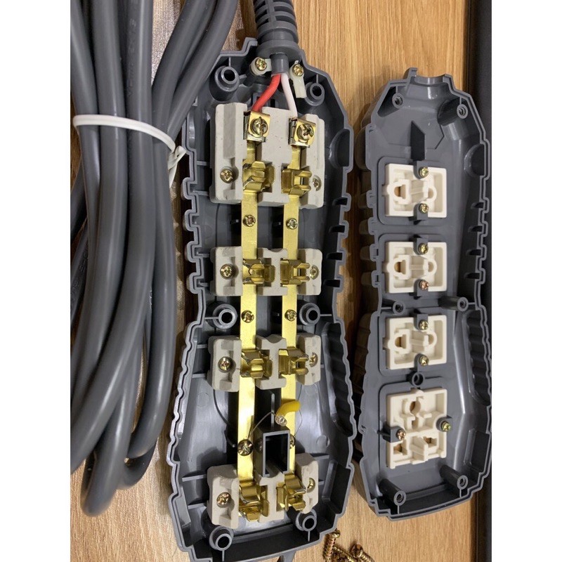 Ổ cắm vinakip siêu chịu tải 8000W- S031 32A 250V