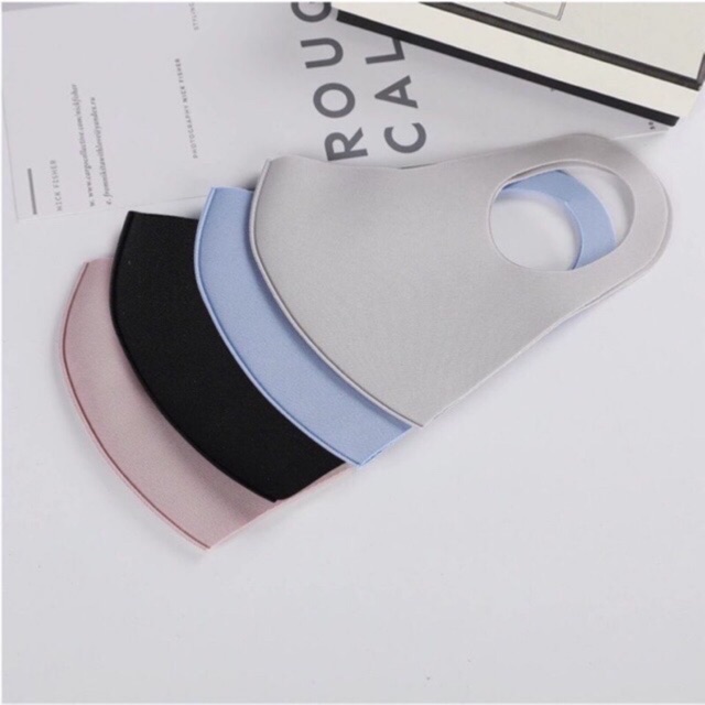 Set 5 khẩu trang vải poly siêu hót