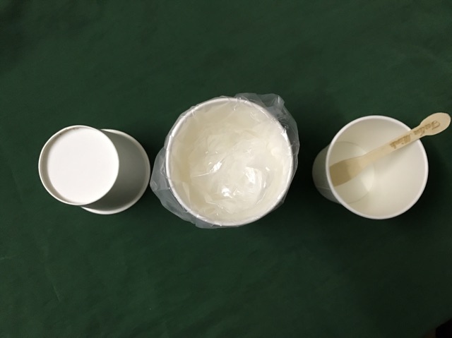 Cốc giấy sử dụng 1 lần .