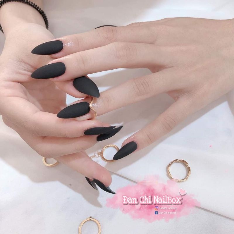 NailBox móng úp thiết kế sẵn Mẫu Đen Trơn