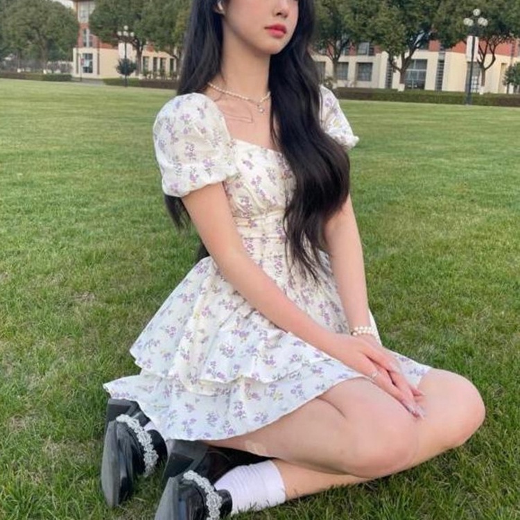 Đầm IELGY tay ngắn cổ vuông họa tiết hoa xinh xắn dễ phối đồ cho nữ