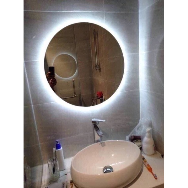 gương cảm ứng hỗ trợ led siêu sang chảnh cho các bác đây ạ bên em vẫn sihp hà nội nên các bác chỉ oder s